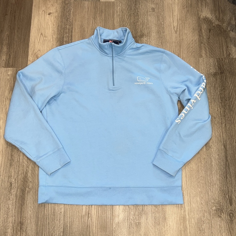 Vineyard Vines 1/4 zip sweatshirt, size M - Picture 4 of 5